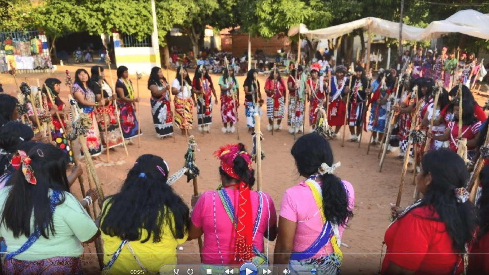 Lorraine - Extrait vidéo Tierraviva - peuple autochtone